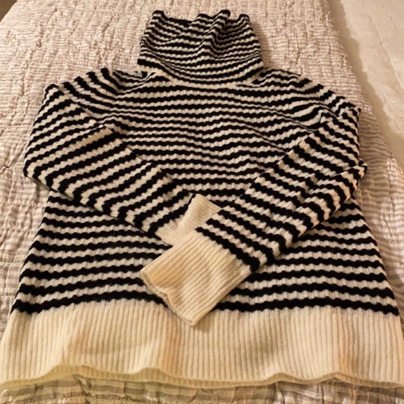 Banana Republic Black & White Filpucci Wool Alapaca - Picture 2 of 5